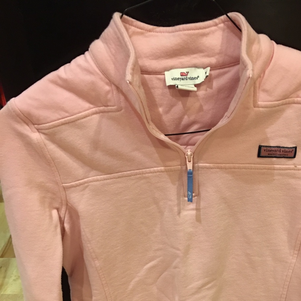 Ladies M pink Vineyard Vines pullover